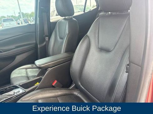 Used 2023 Buick Encore GX Essence w/ Experience Buick Package FWD image 14