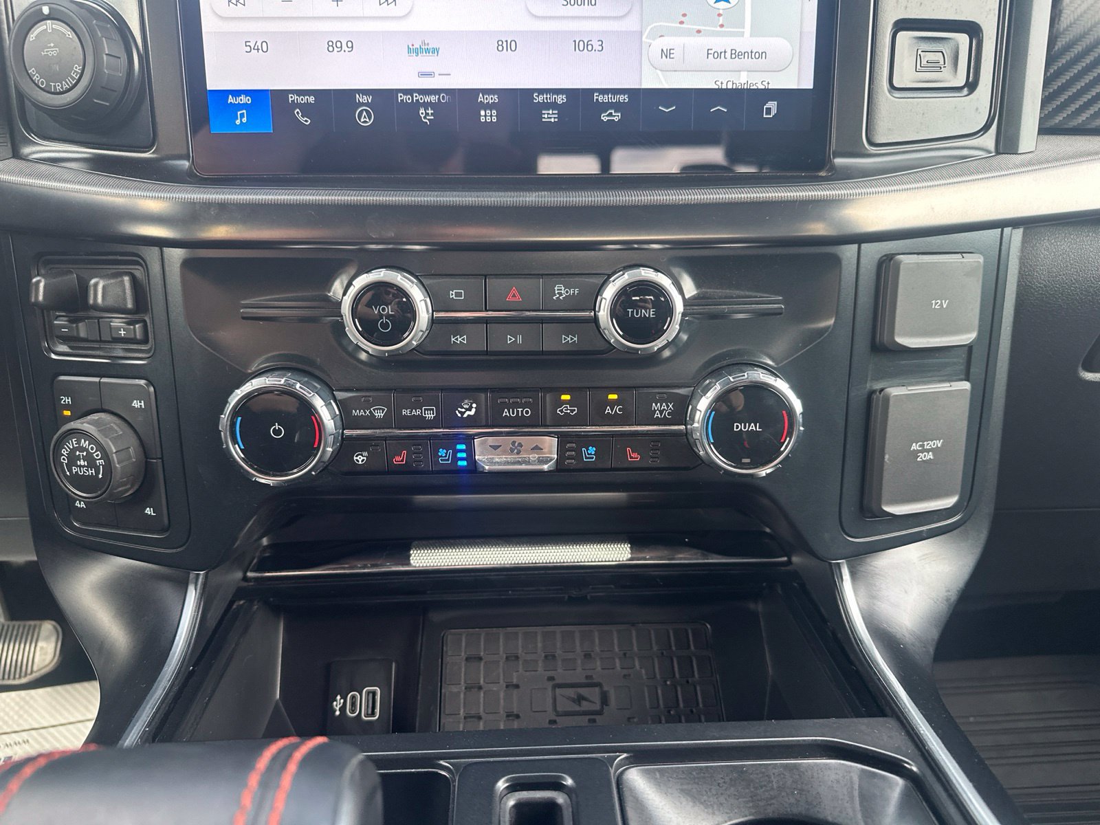 Used 2025 Ford F150 Raptor AWD/4WD image 11