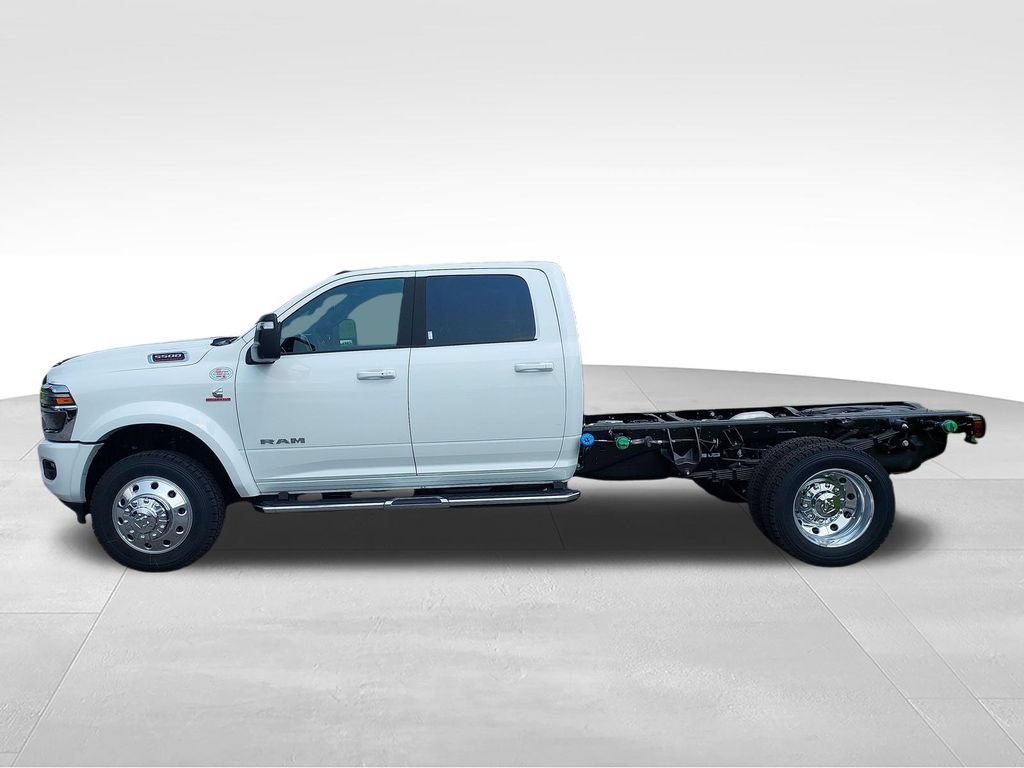 New 2026 RAM 5500 4x4 Crew Cab w/ Laramie Trim Package image 2