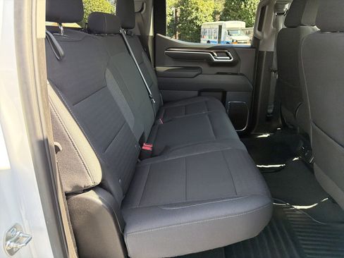 Used 2025 Chevrolet Silverado 1500 LT image 15