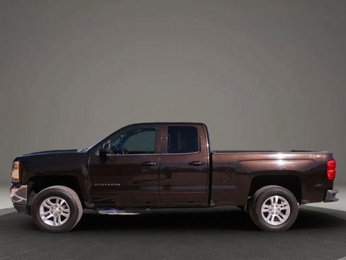 Used 2018 Chevrolet Silverado 1500 LT w/ All Star Edition image 3