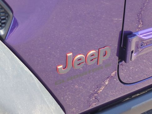 New 2026 Jeep Gladiator Mojave w/ Safety Group AWD/4WD image 24