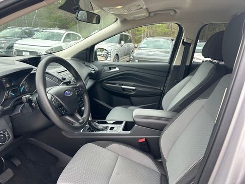 Used 2017 Ford Escape SE w/ SE Cold Weather Package AWD/4WD image 15