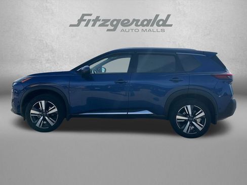 Used 2023 Nissan Rogue SL w/ SL Premium Package image 9