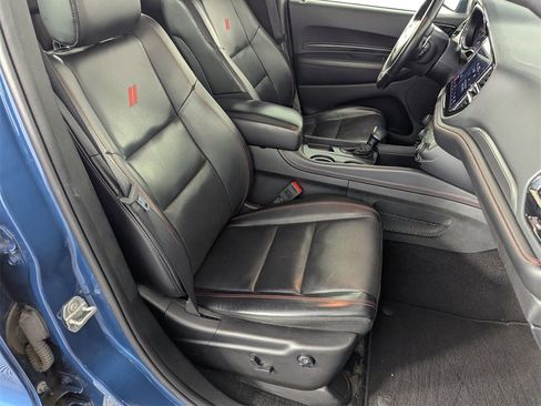 Used 2023 Dodge Durango GT image 40