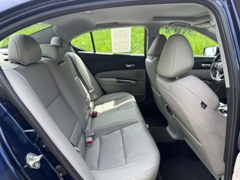 Used 2015 Acura TLX V6 w/ Technology Package FWD image 16