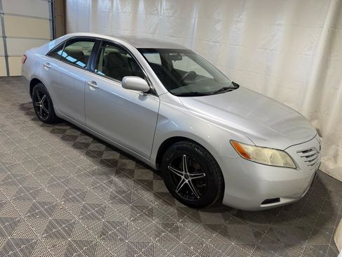Used 2007 Toyota Camry XLE FWD image 10
