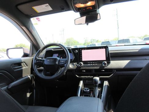 Certified 2023 Chevrolet Colorado Trail Boss w/ LPO, Dark Essentials Package AWD/4WD image 23