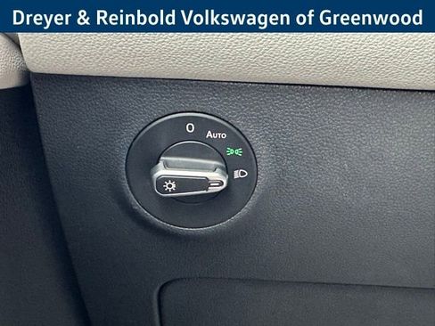 New 2026 Volkswagen Taos SEL image 16