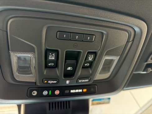 Used 2025 GMC Sierra 1500 AT4 w/ Technology Package image 21