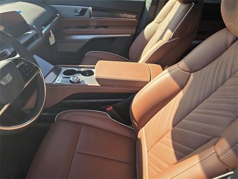 New 2026 Cadillac Vistiq Platinum image 19