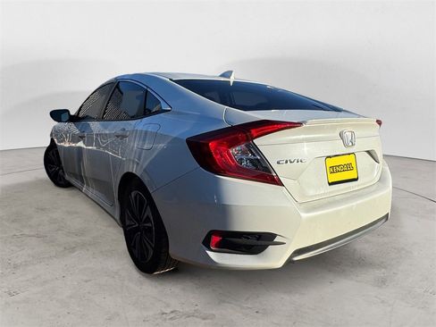 Used 2018 Honda Civic EX-T image 1