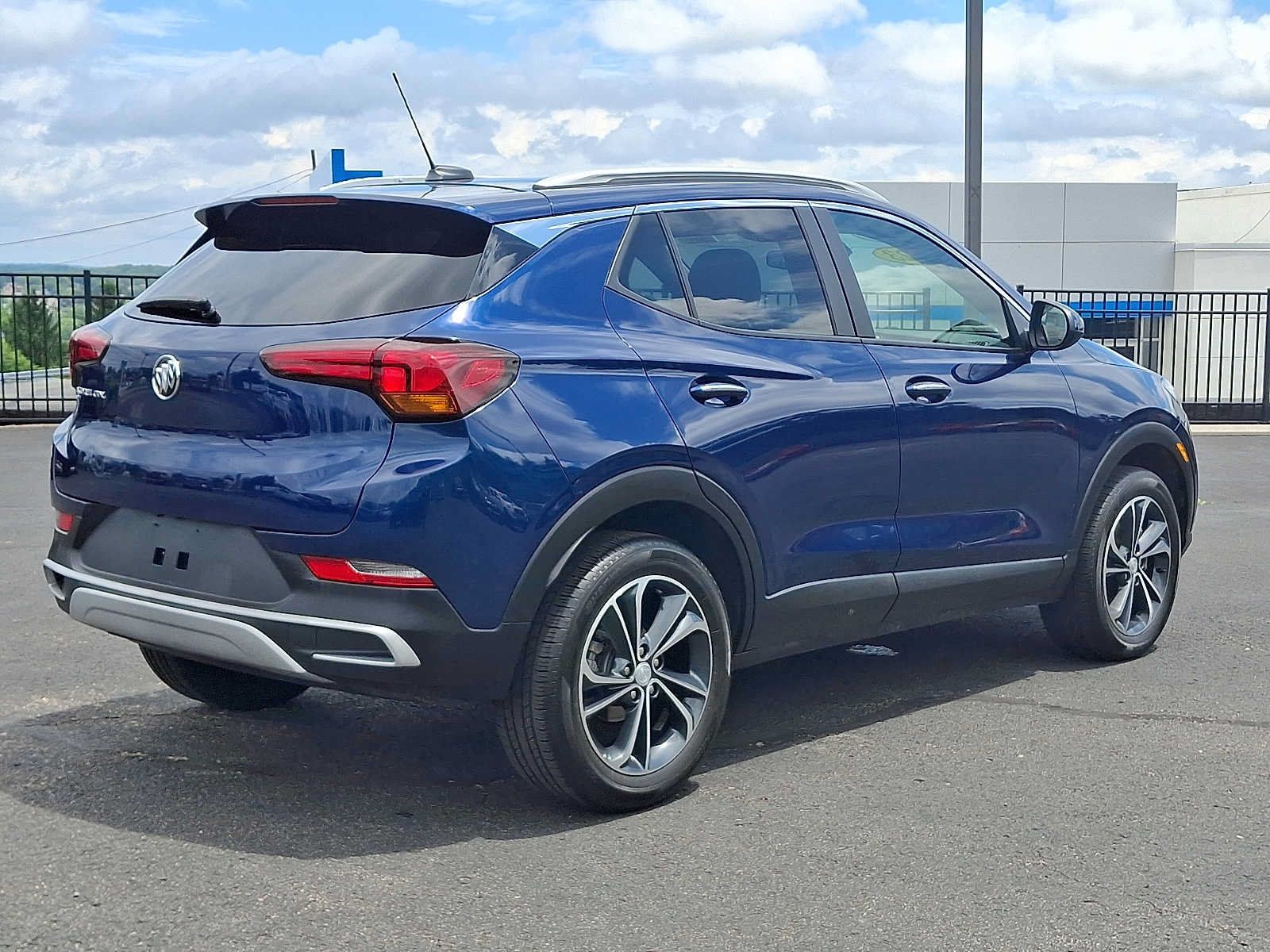 Used 2023 Buick Encore GX Select AWD/4WD image 7