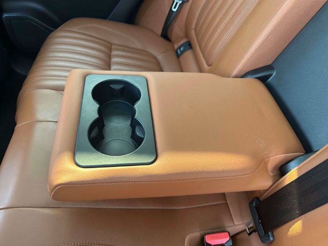 Used 2019 Jaguar F-PACE Portfolio AWD/4WD image 30