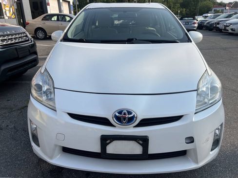Used 2010 Toyota Prius Two FWD image 2