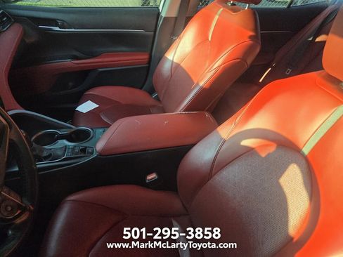 Used 2022 Toyota Camry XSE FWD image 8