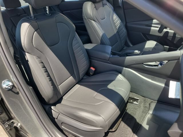 New 2026 Hyundai Elantra SEL Sport FWD image 21