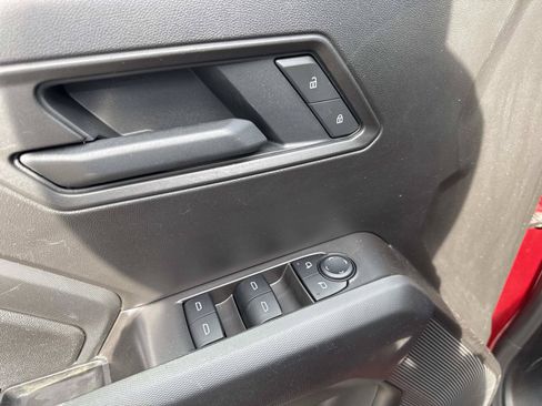 Used 2025 Chevrolet Colorado W/T w/ Advanced Trailering Package RWD image 18