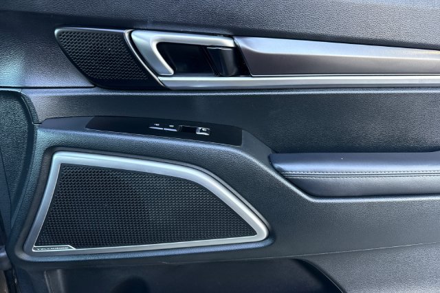 Certified 2025 Kia Telluride S FWD image 22