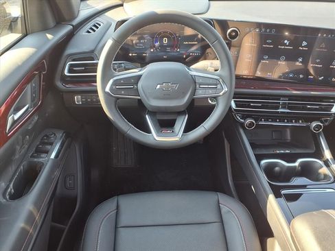 New 2026 Chevrolet Traverse Z71 w/ Driver Confidence Package image 11