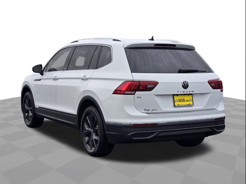 Used 2024 Volkswagen Tiguan SE image 7