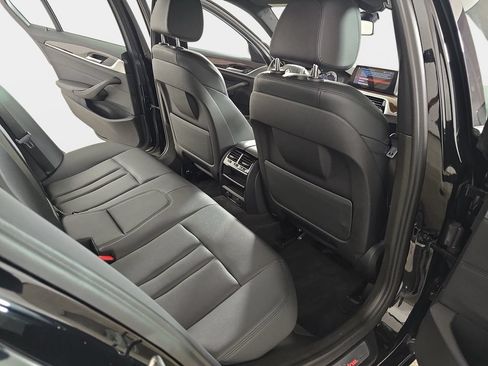 Used 2018 BMW 530i xDrive AWD/4WD image 12