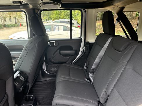 Used 2023 Jeep Wrangler Unlimited Sport AWD/4WD image 30