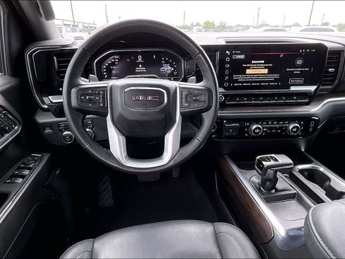 Used 2024 GMC Sierra 1500 SLT AWD/4WD image 8
