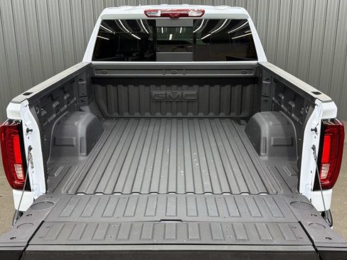 Used 2026 GMC Sierra 1500 Denali Ultimate AWD/4WD image 13