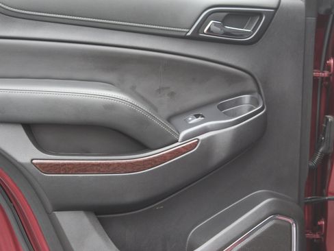 Used 2020 GMC Yukon SLE image 23