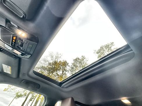 Used 2025 Toyota Land Cruiser image 30