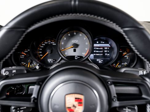 Used 2018 Porsche 911 GT3 RWD image 61