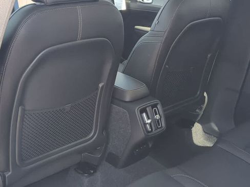 Used 2026 Volvo XC40 B5 Plus w/ Protection Package Premier AWD/4WD image 17