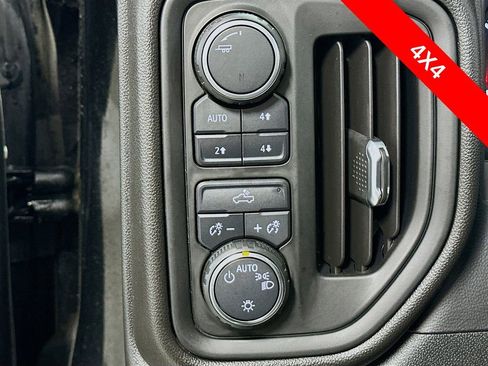 Used 2020 Chevrolet Silverado 1500 Custom Trail Boss w/ Infotainment Package AWD/4WD image 11