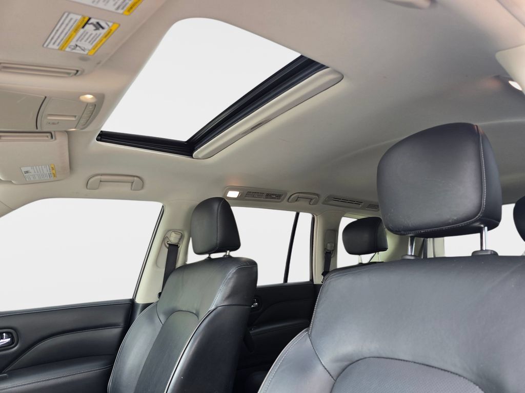 Used 2019 INFINITI QX80 Luxe w/ 22" Wheel Package AWD/4WD image 33