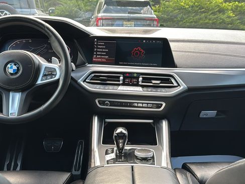 Used 2022 BMW X6 xDrive40i w/ M Sport Package AWD/4WD image 19