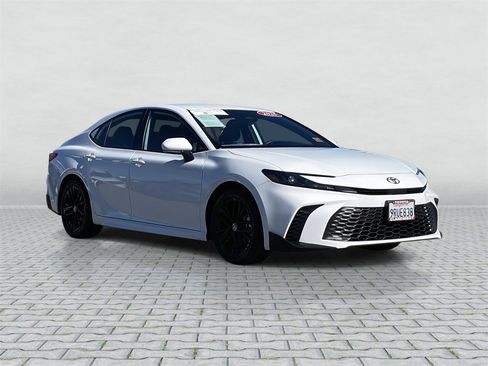 Certified 2025 Toyota Camry SE image 10