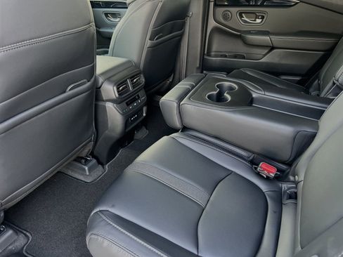 New 2025 Honda Pilot EX-L image 12