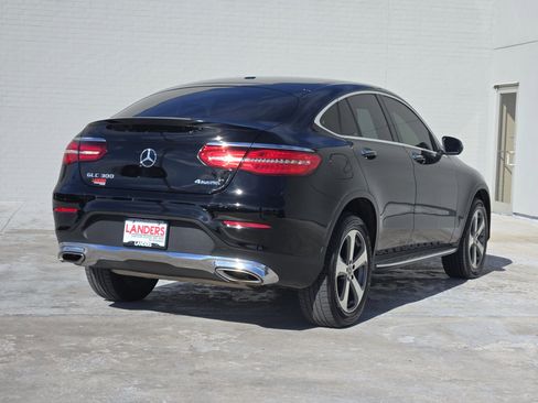 Used 2019 Mercedes-Benz GLC 300 4MATIC Coupe image 7