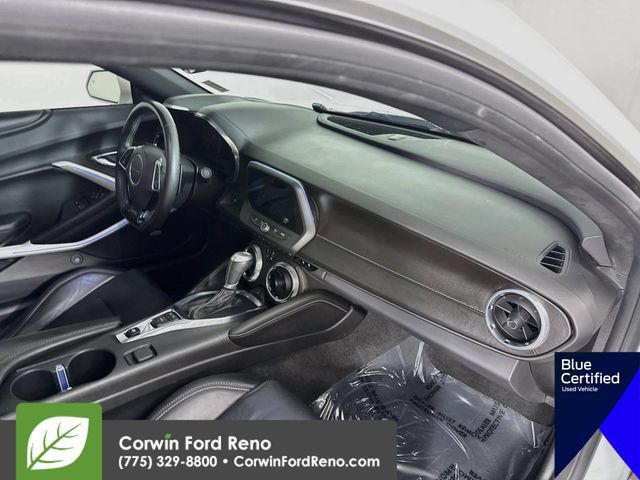 Used 2017 Chevrolet Camaro LT RWD image 33