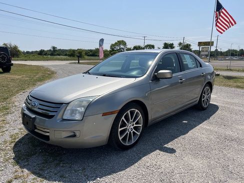 Used 2009 Ford Fusion SEL FWD image 4