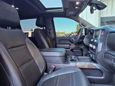 Used 2023 GMC Sierra 2500 Denali w/ Denali Ultimate Package image 15