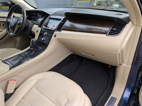 Used 2016 Ford Taurus Limited image 26