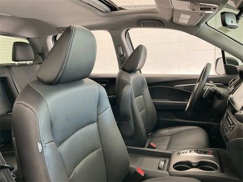 Certified 2023 Honda Ridgeline RTL image 33
