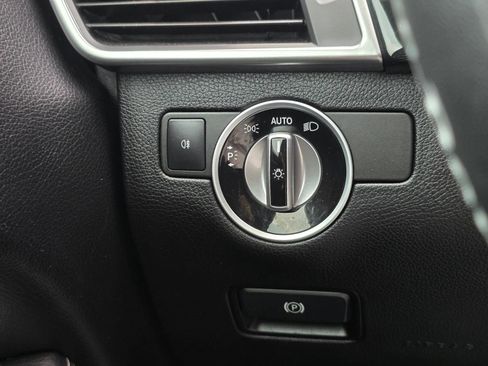 Used 2016 Mercedes-Benz GL 450 4MATIC image 50