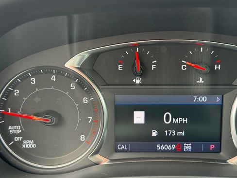 Used 2023 GMC Acadia SLT AWD/4WD image 17