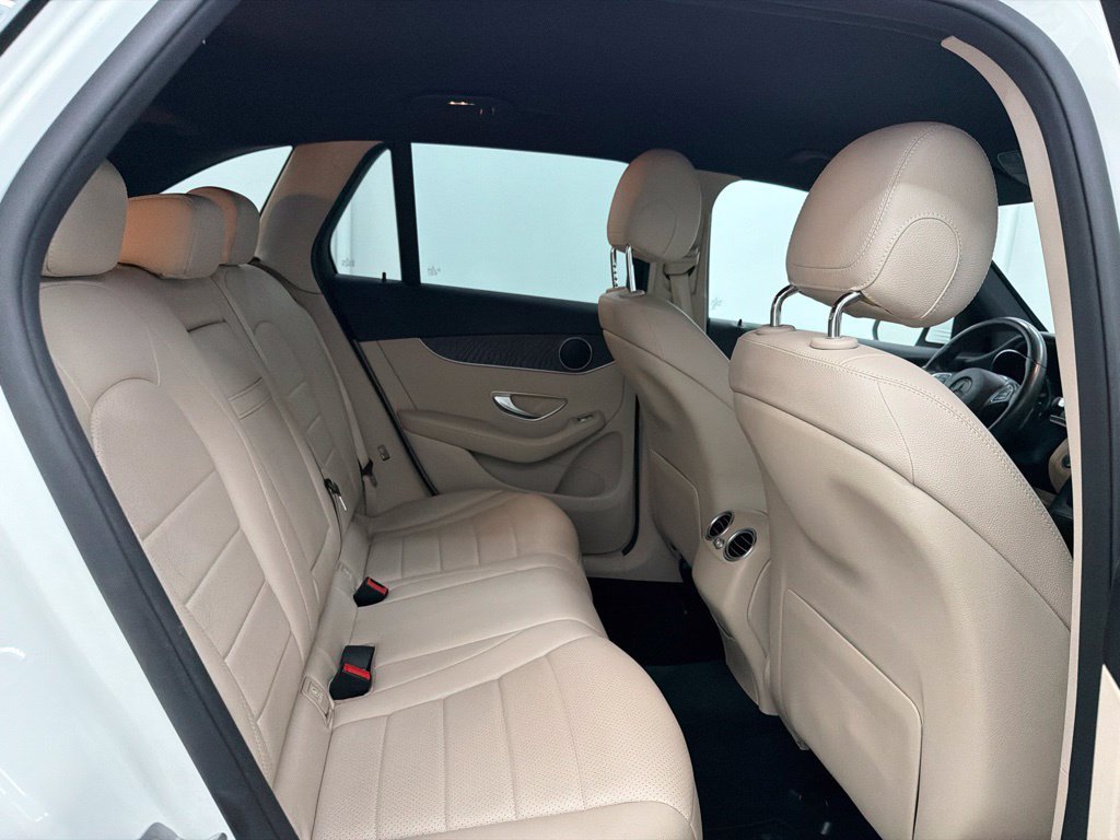 Used 2018 Mercedes-Benz GLC 300 4MATIC image 29