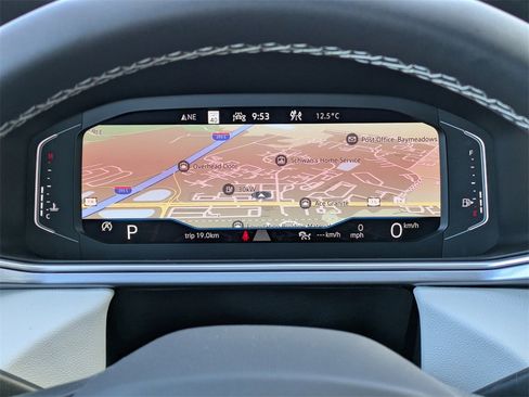 New 2026 Volkswagen Taos SEL image 40