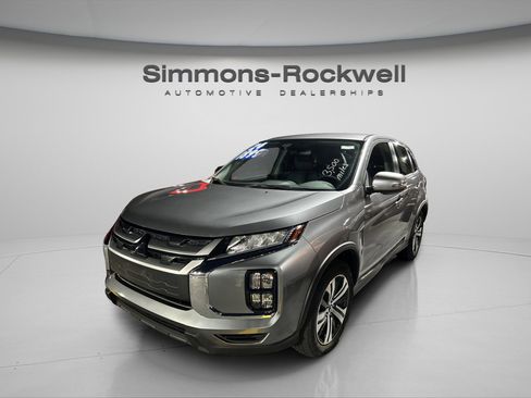 Used 2024 Mitsubishi Outlander Sport SE image 3