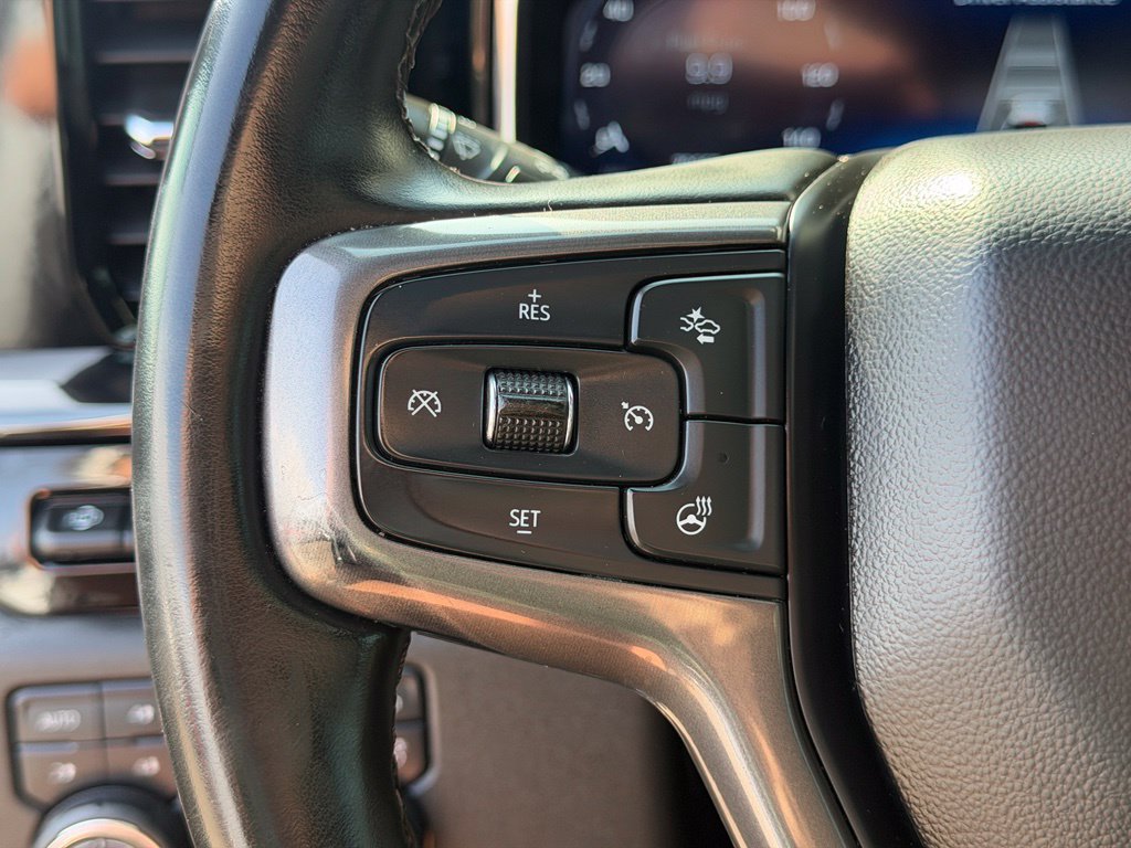 Used 2025 Chevrolet Silverado 2500 ZR2 w/ Technology Package AWD/4WD image 18